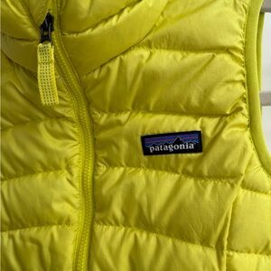 Girls Patagonia Chartreuse Down Quilted Vest - Small 7-8